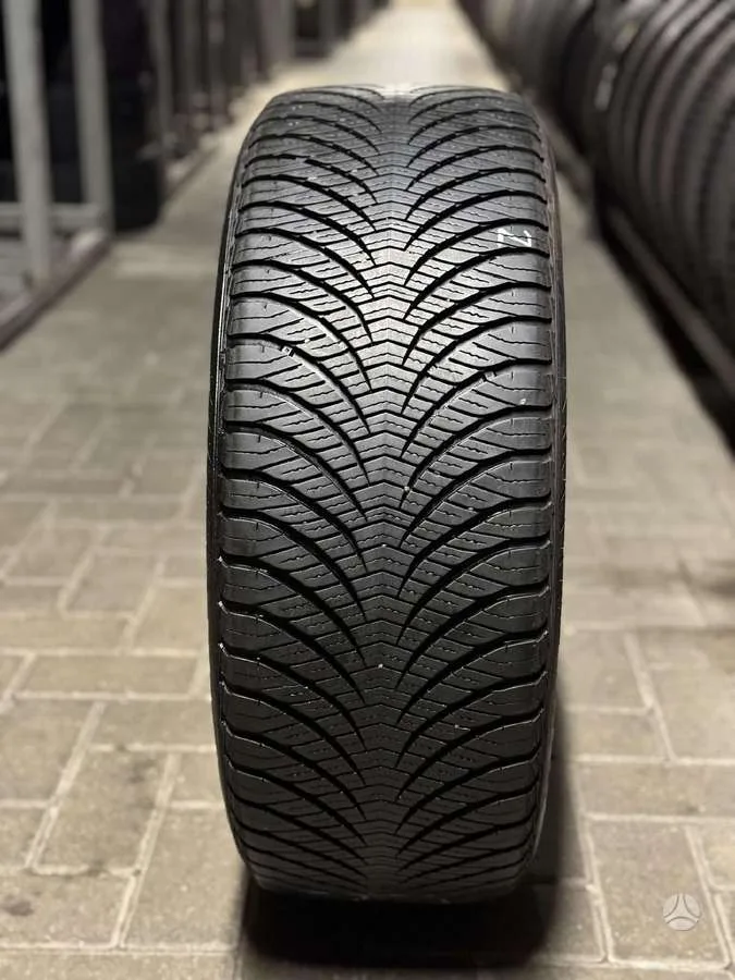 Goodyear VECTOR 4 SEASONS GEN-2 225/55 R17