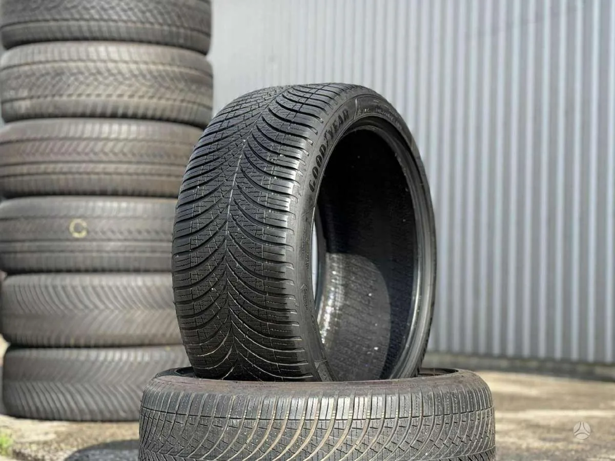 Goodyear VECTOR 4 SEASONS GEN-3 245/40 R19