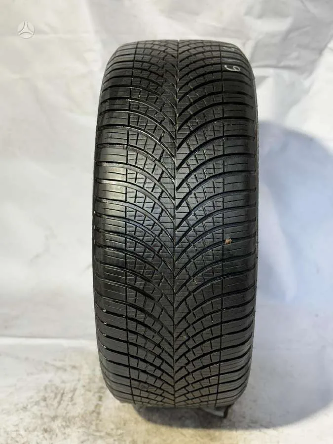 Goodyear VECTOR 4 SEASONS GEN-3 SUV 255/45 R19