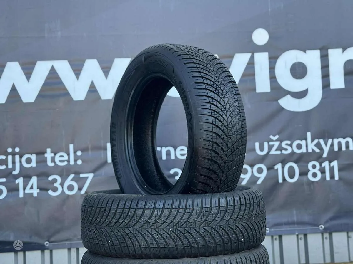 Goodyear VECTOR 4 SEASONS GEN-3 215/60 R17
