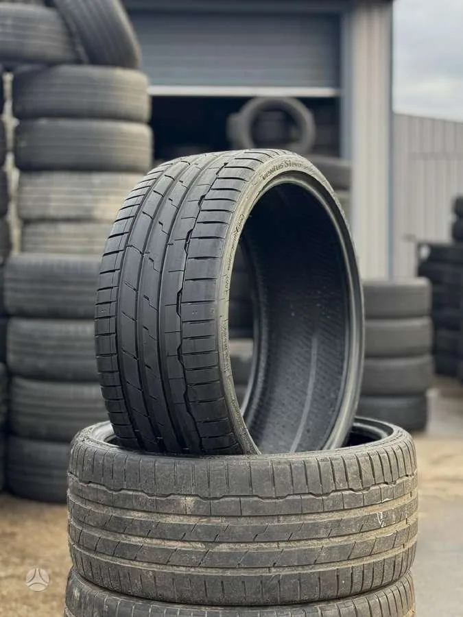 Hankook VENTUS S1 EVO 3 235/30 R20
