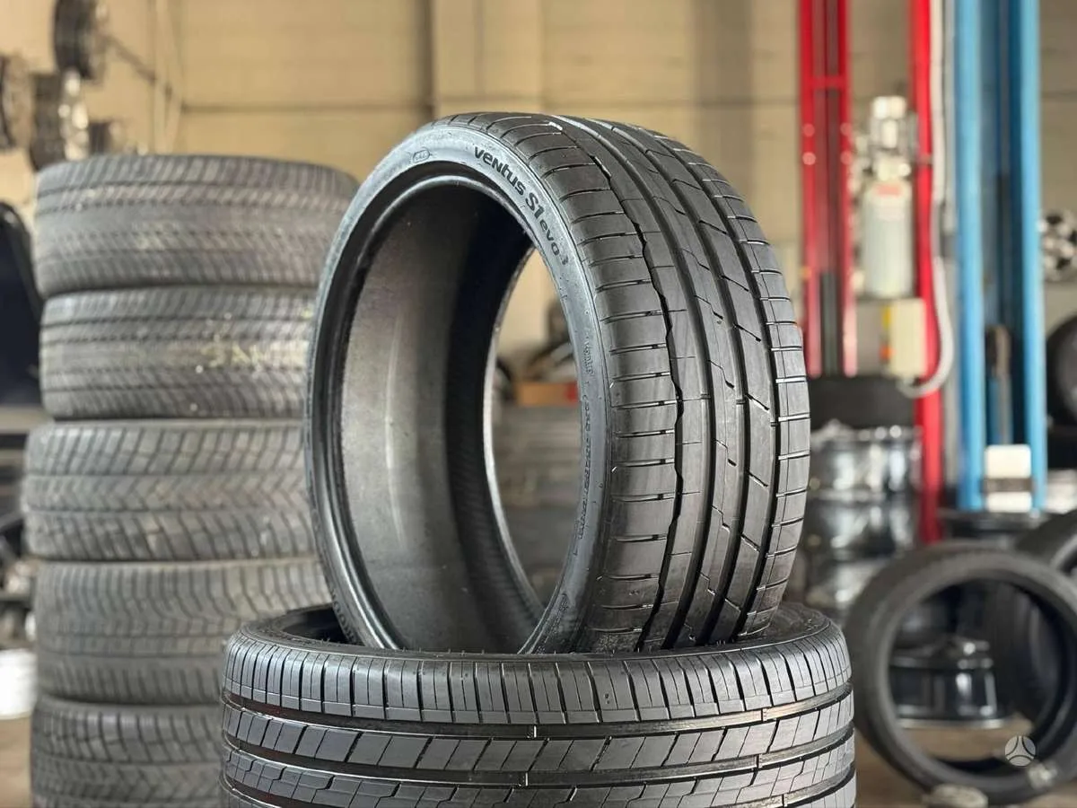 Hankook VENTUS S1 EVO 3 255/35 R21