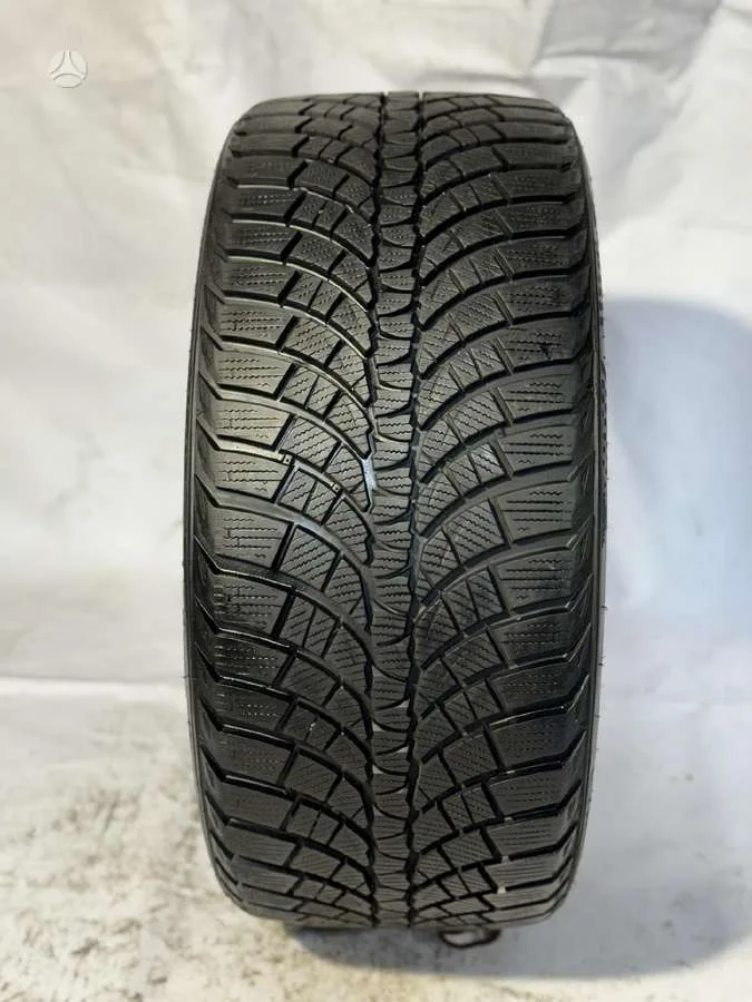 Kumho WINTERCRAFT WP71 255/35 R19