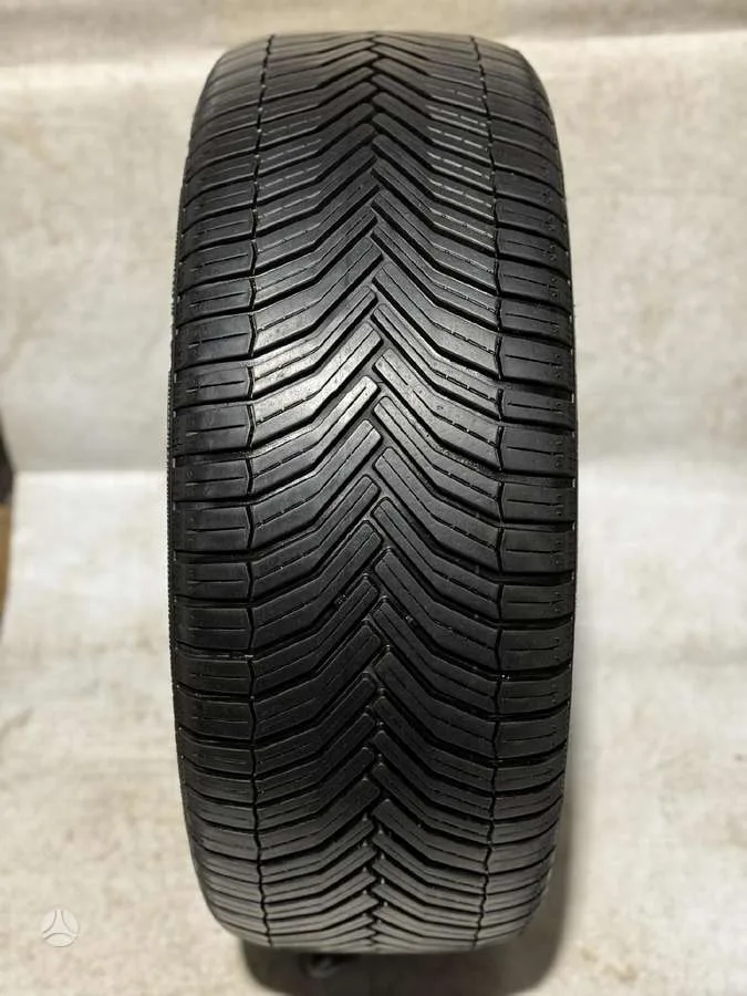 Michelin CROSSCLIMATE 225/40 R19