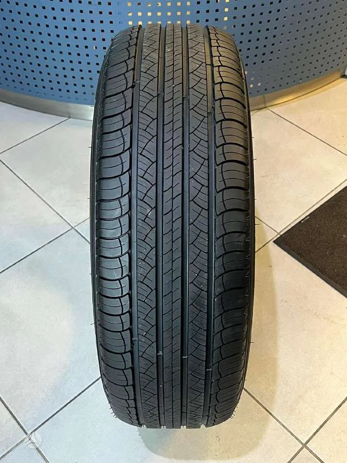 Michelin LATITUDE TOUR HP 255/70 R18