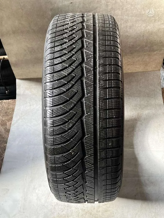 Michelin PILOT ALPIN PA4 235/55 R18