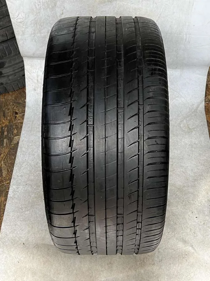 Michelin PILOT SPORT PS2 285/40 R19