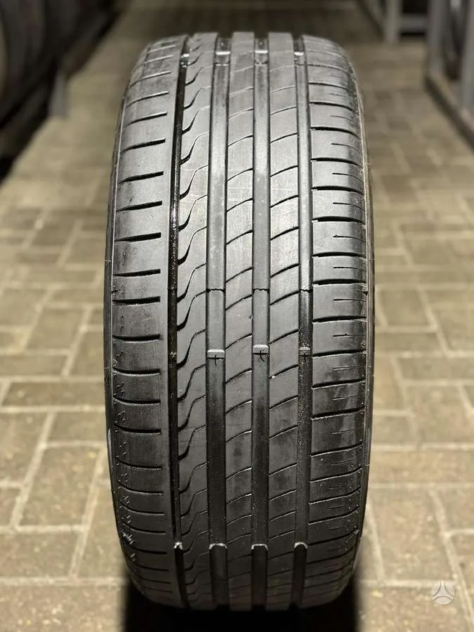 Minerva RADIAL F205 245/45 R18