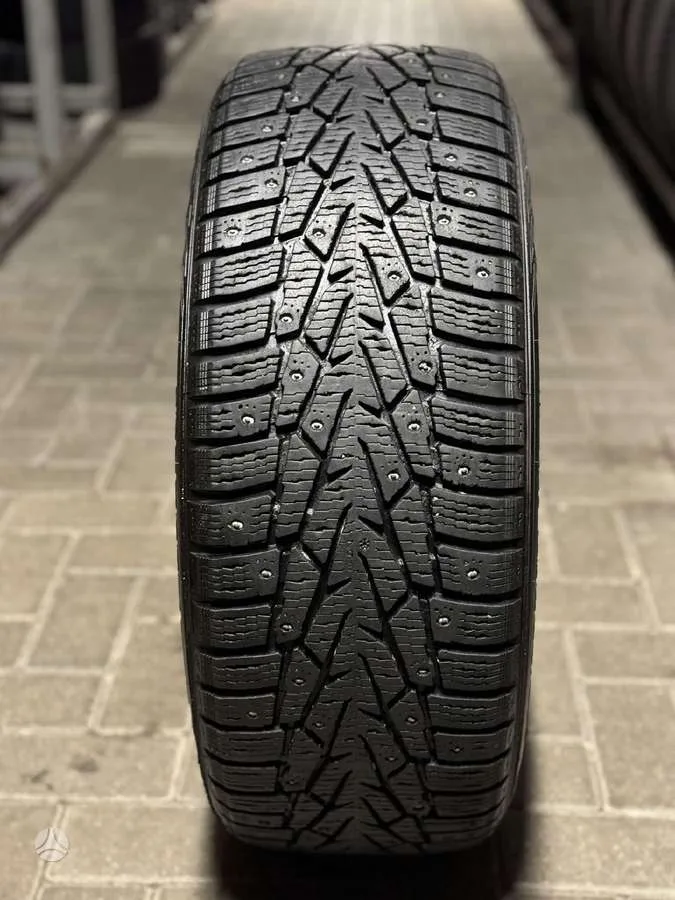 Nokian HAKKAPELIITTA 7 225/55 R17