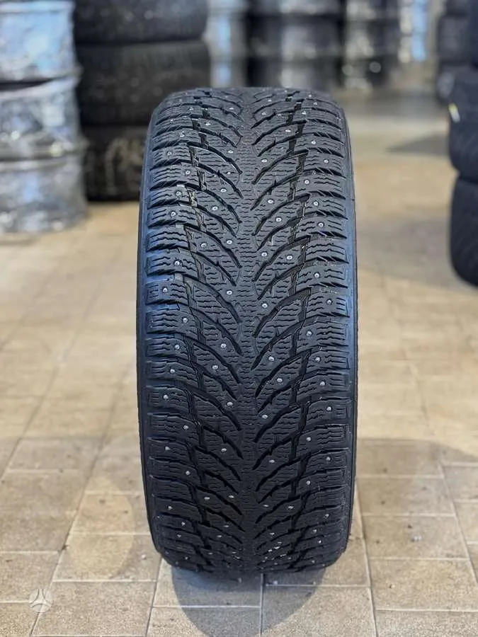 Nokian HAKKAPELIITTA 9 255/40 R19