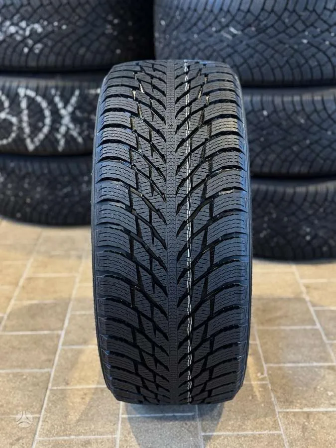 Nokian HAKKAPELIITTA R3 235/40 R18