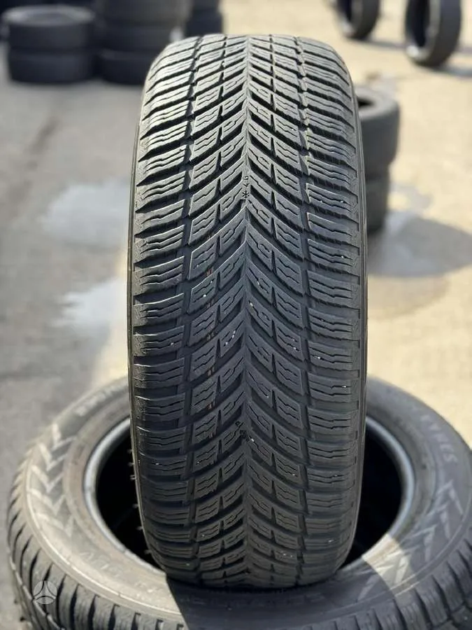 Nokian SEASONPROOF SUV 235/55 R18
