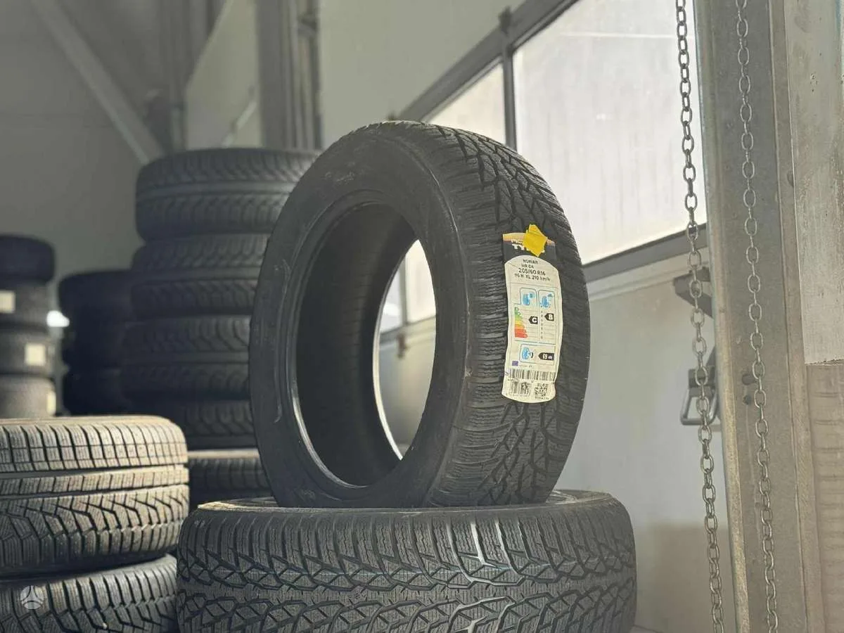 Nokian WR D4 XL 205/60 R16