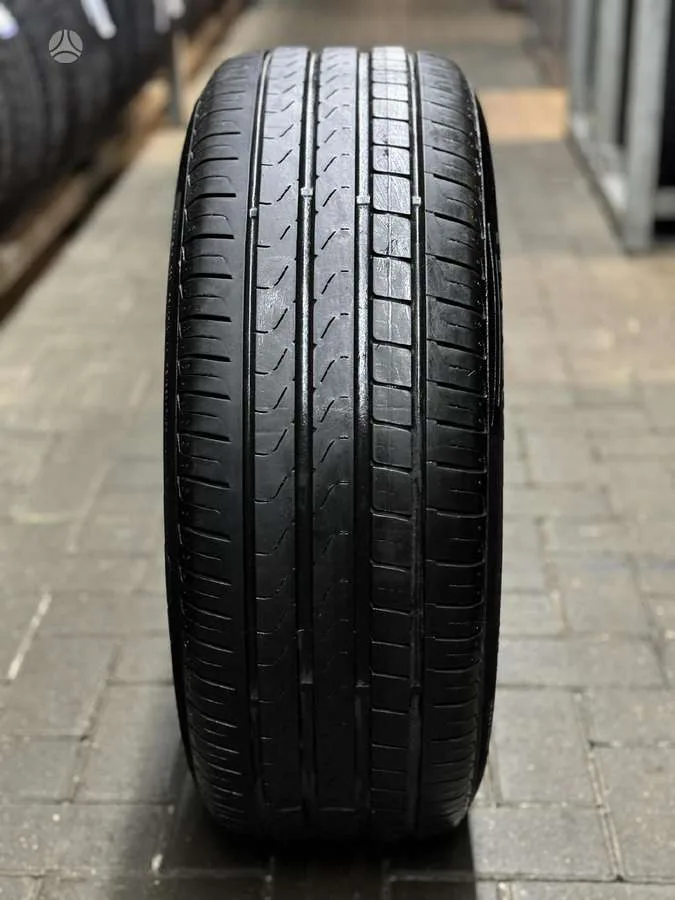 Pirelli CINTURATO P7 * 225/55 R17