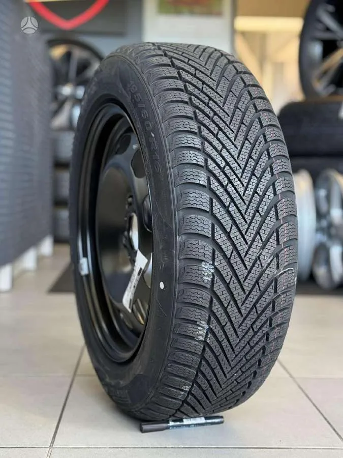 Pirelli CINTURATO WINTER * 195/60 R16