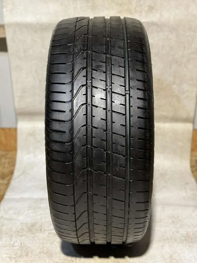 Pirelli P ZERO 275/35 R21