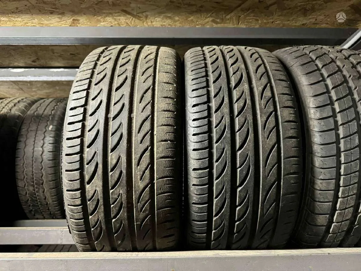 Pirelli P ZERO NERO 215/40 R16