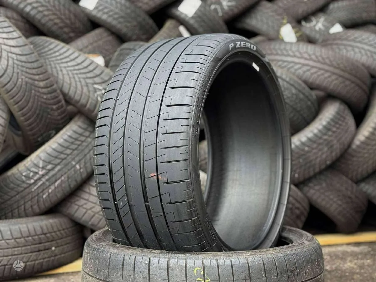 Pirelli P ZERO PZ4 * 285/30 R20