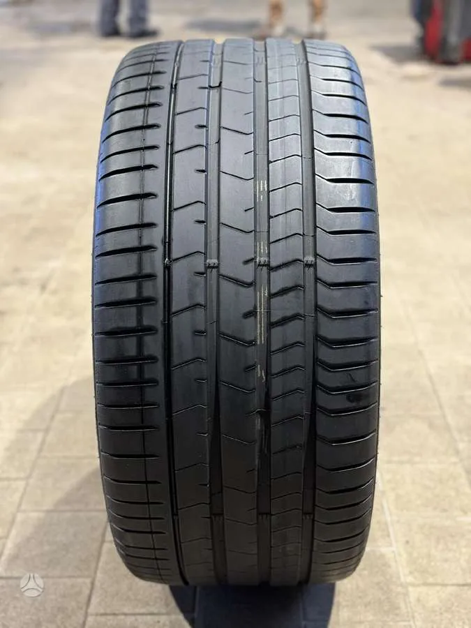 Pirelli P ZERO PZ4 * 315/30 R22