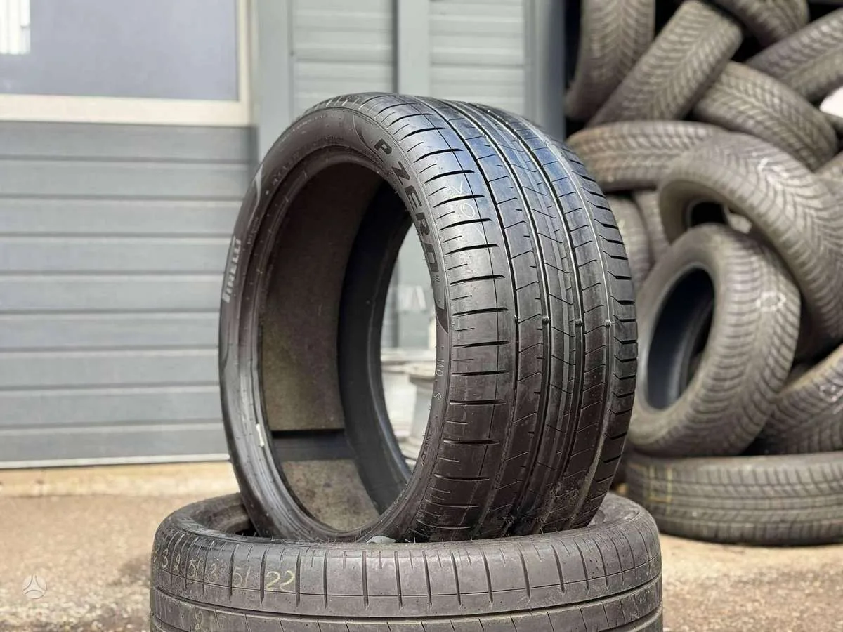 Pirelli P ZERO PZ4 325/35 R22