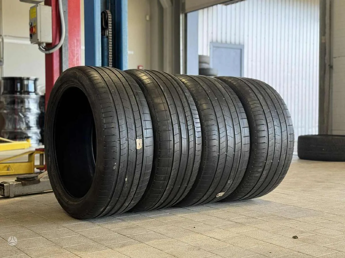 Pirelli P ZERO PZ4 +325/35 R23 285/40 R23