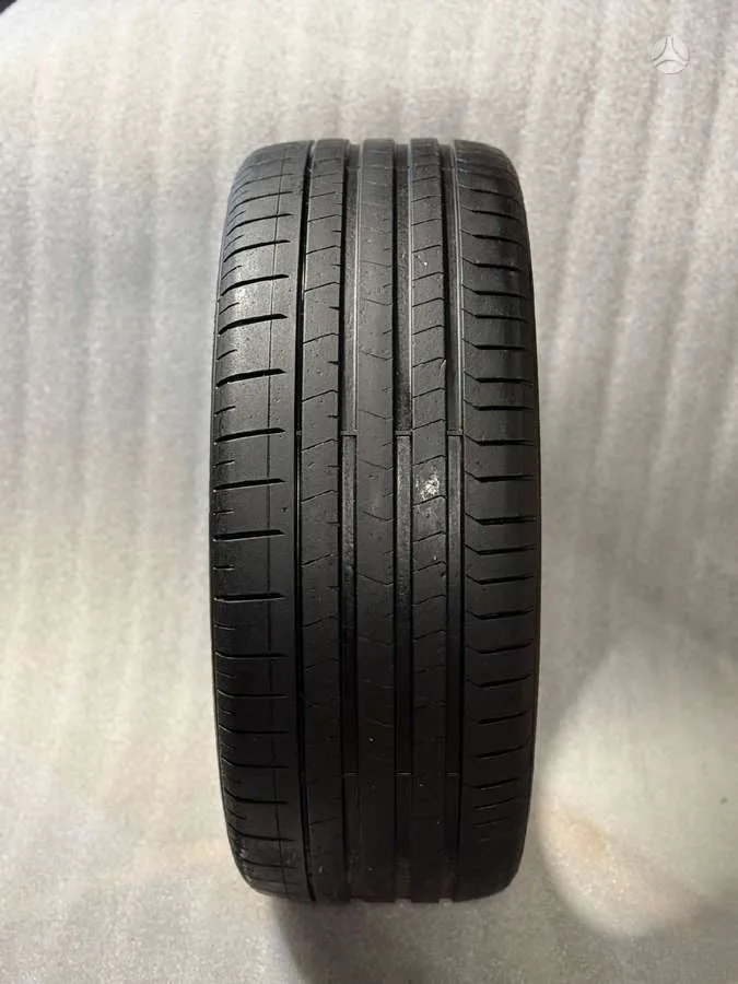 Pirelli P ZERO PZ4 285/40 R22