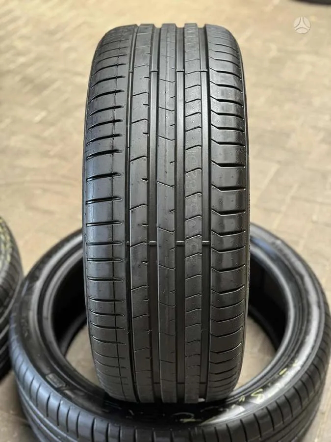 Pirelli P ZERO PZ4 PNCS 255/40 R21