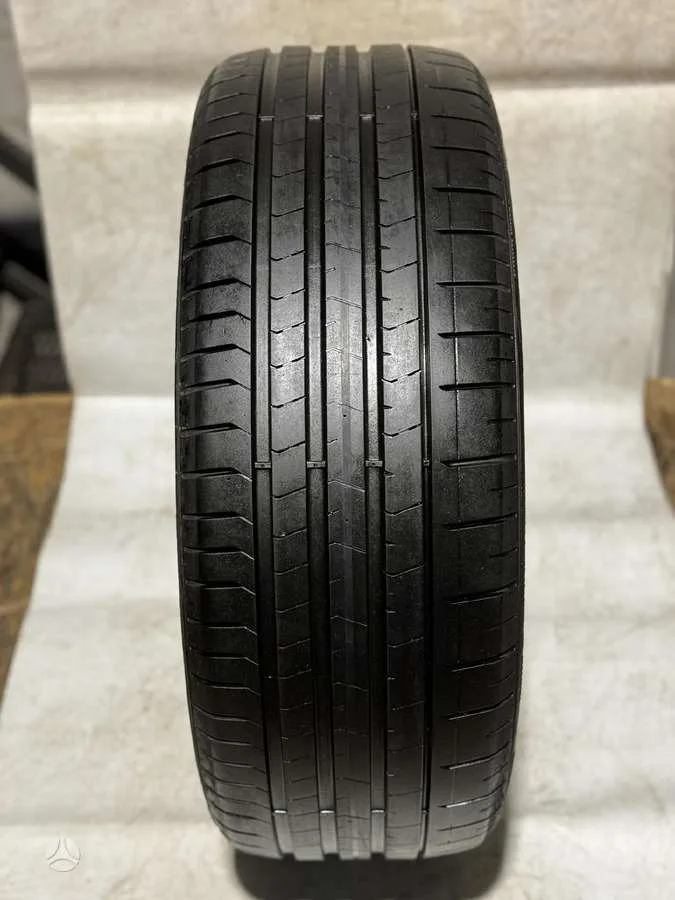 Pirelli P ZERO PZ4 245/45 R20