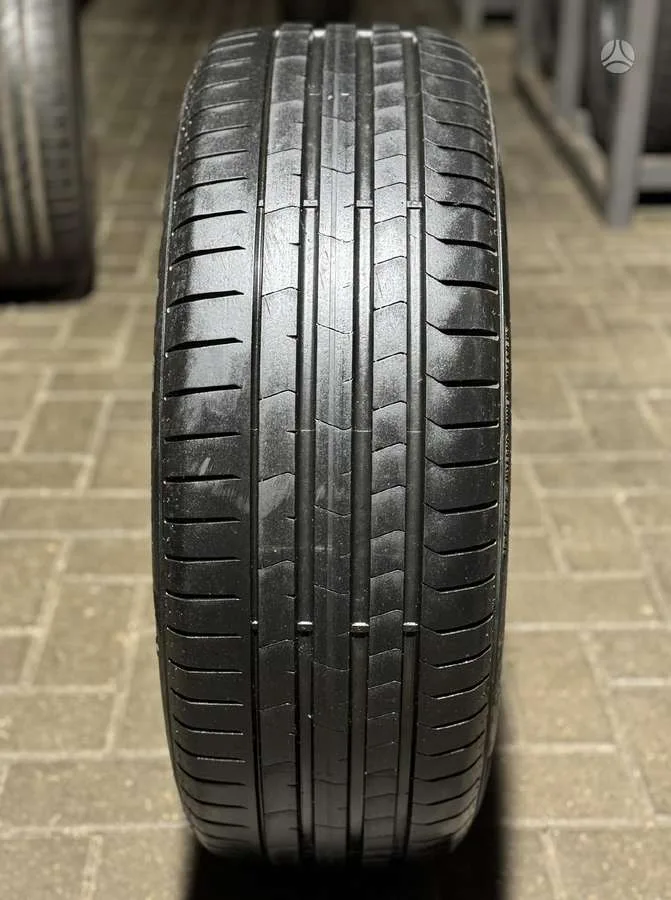 Pirelli P ZERO PZ4 * 225/50 R18