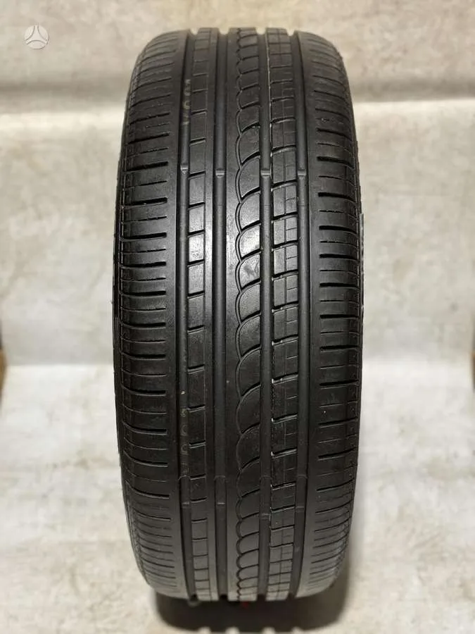 Pirelli P ZERO ROSSO 235/45 R19
