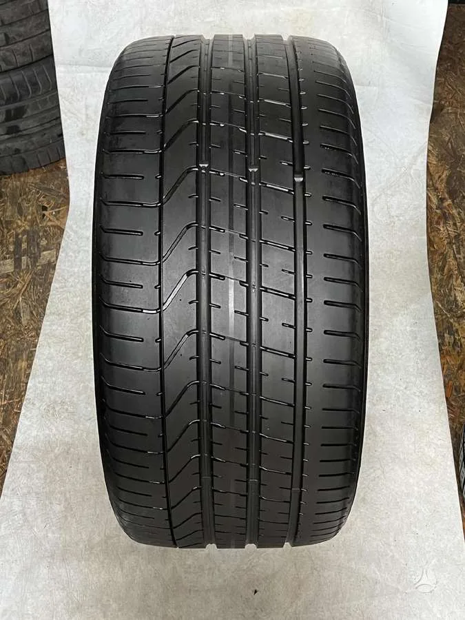 Pirelli P ZERO 315/35 R21