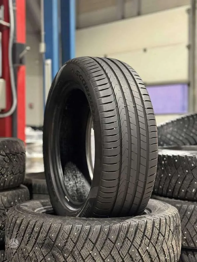 Pirelli SCORPION 235/55 R18
