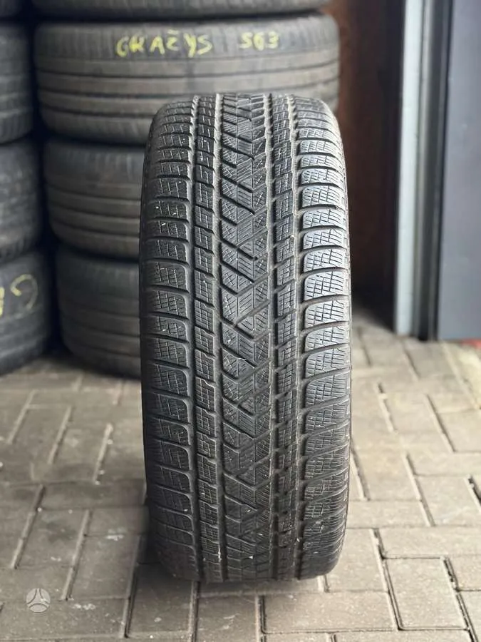 Pirelli SCORPION WINTER 275/45 R20