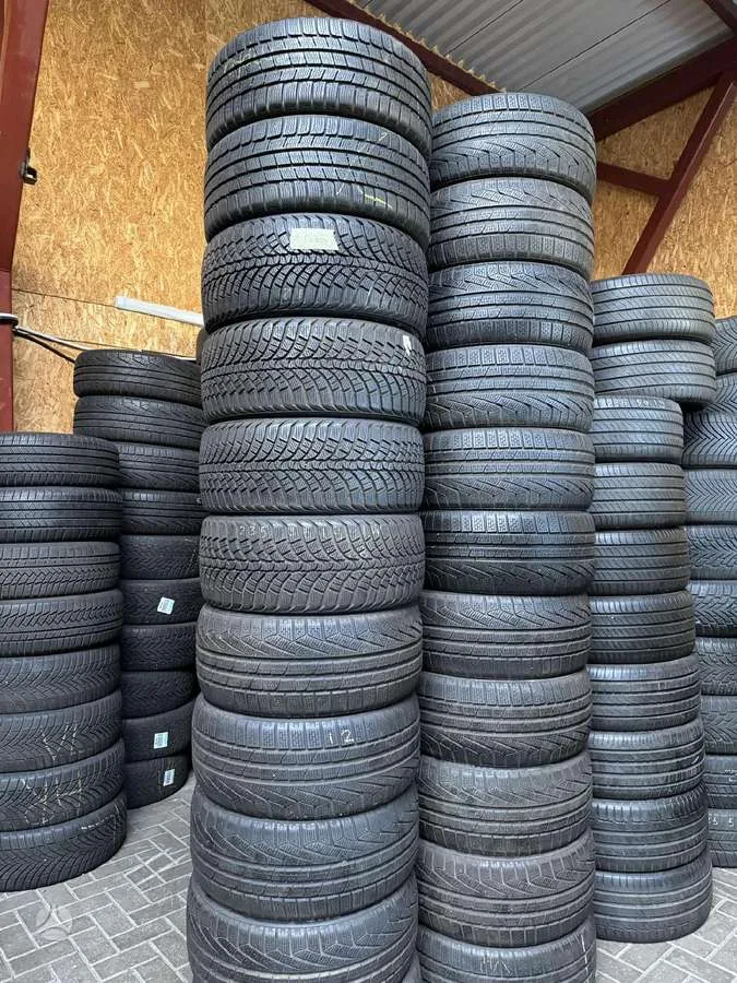 Pirelli SOTTOZERO W240 SERIE II 235/35 R19