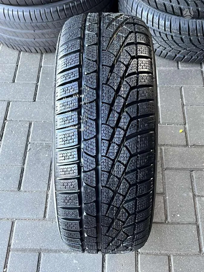 Pirelli SOTTOZERO WINTER 210 RSC 205/50 R17