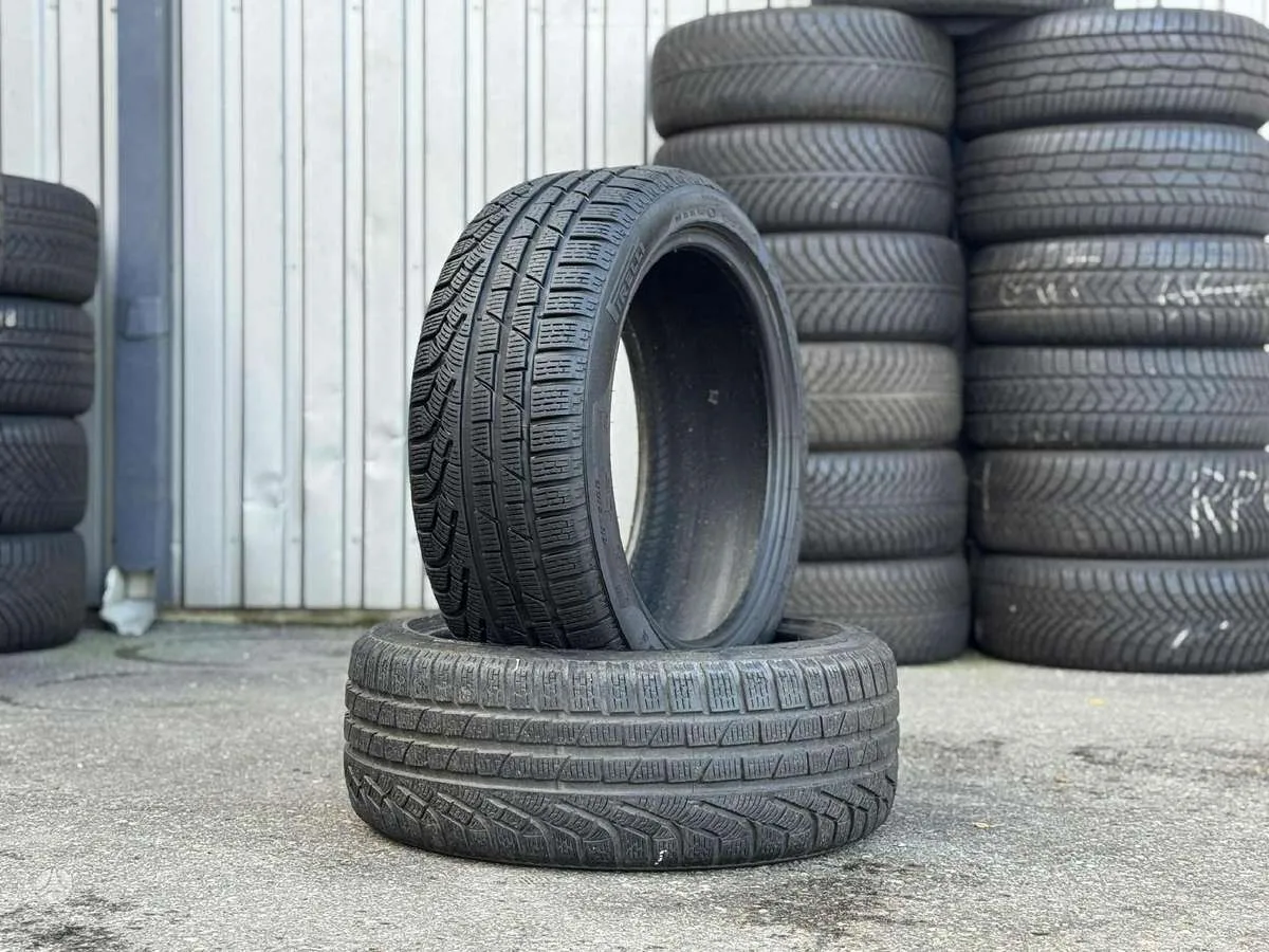 Pirelli SOTTOZERO WINTER 240 SERIE II 215/45 R18