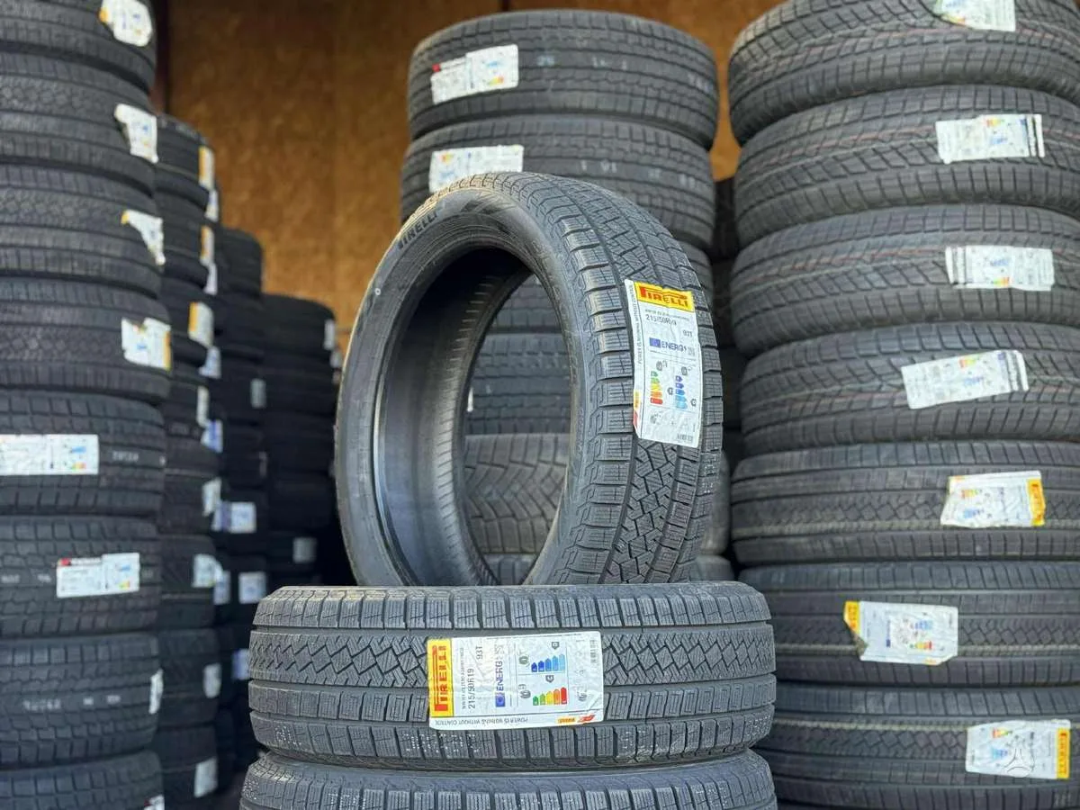 Pirelli WINTER ICE ZERO ASIMMETRICO 215/50 R19