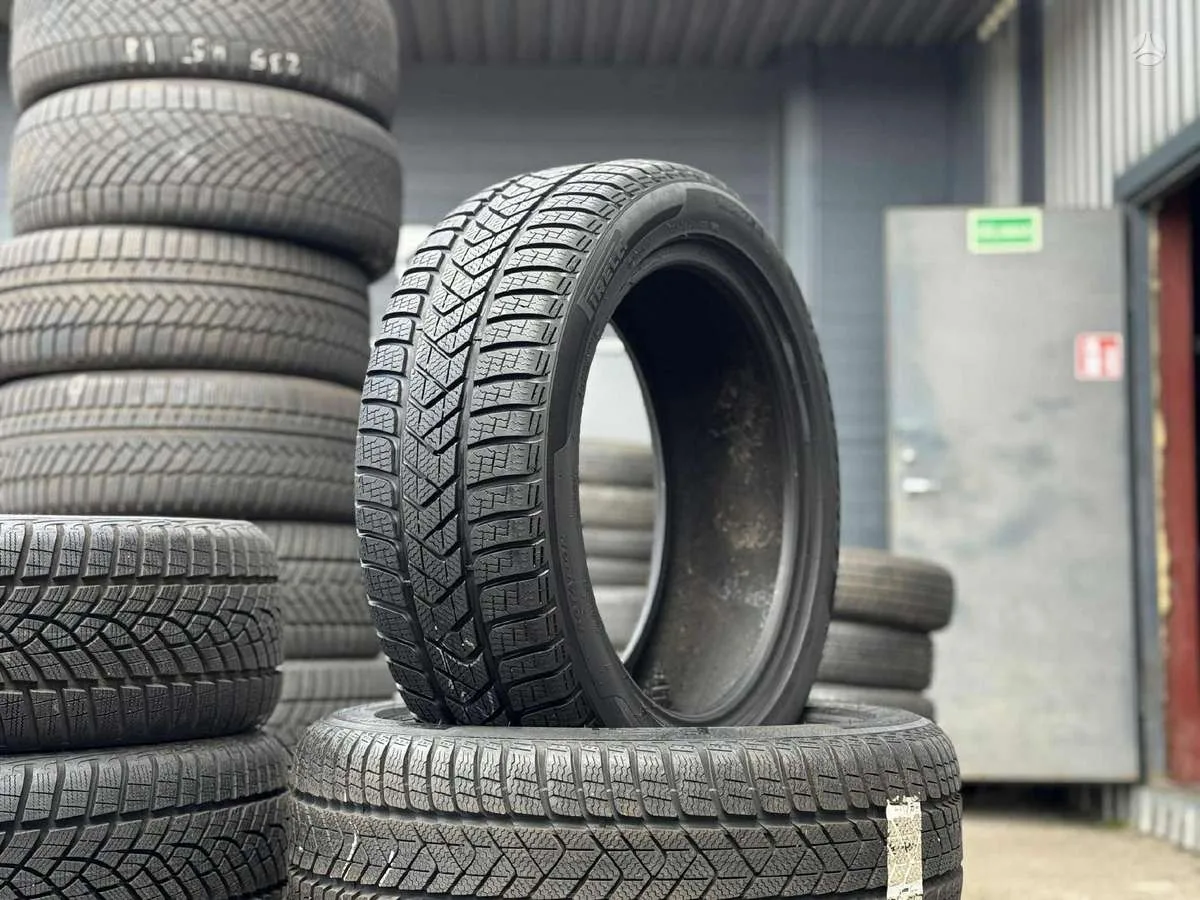 Pirelli WINTER SOTTOZERO 3 225/50 R18