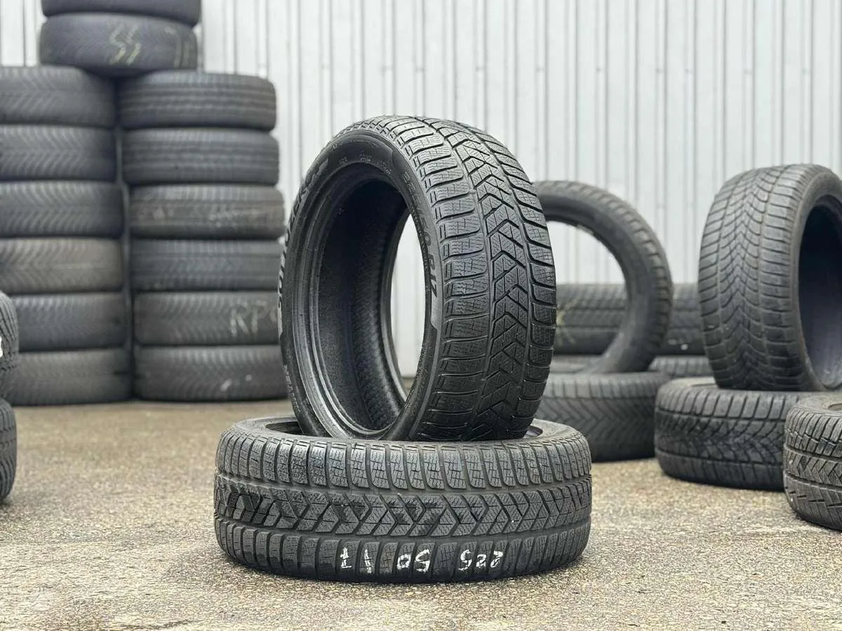 Pirelli WINTER SOTTOZERO 3 225/50 R17