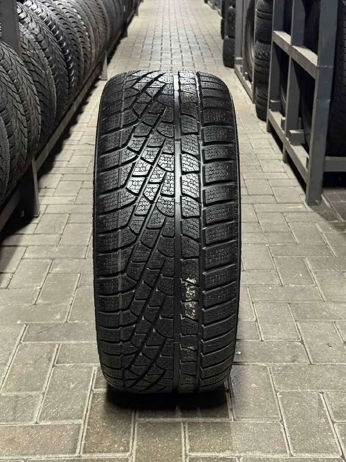 Pirelli WINTER SOTTOZERO W240 245/40 R19