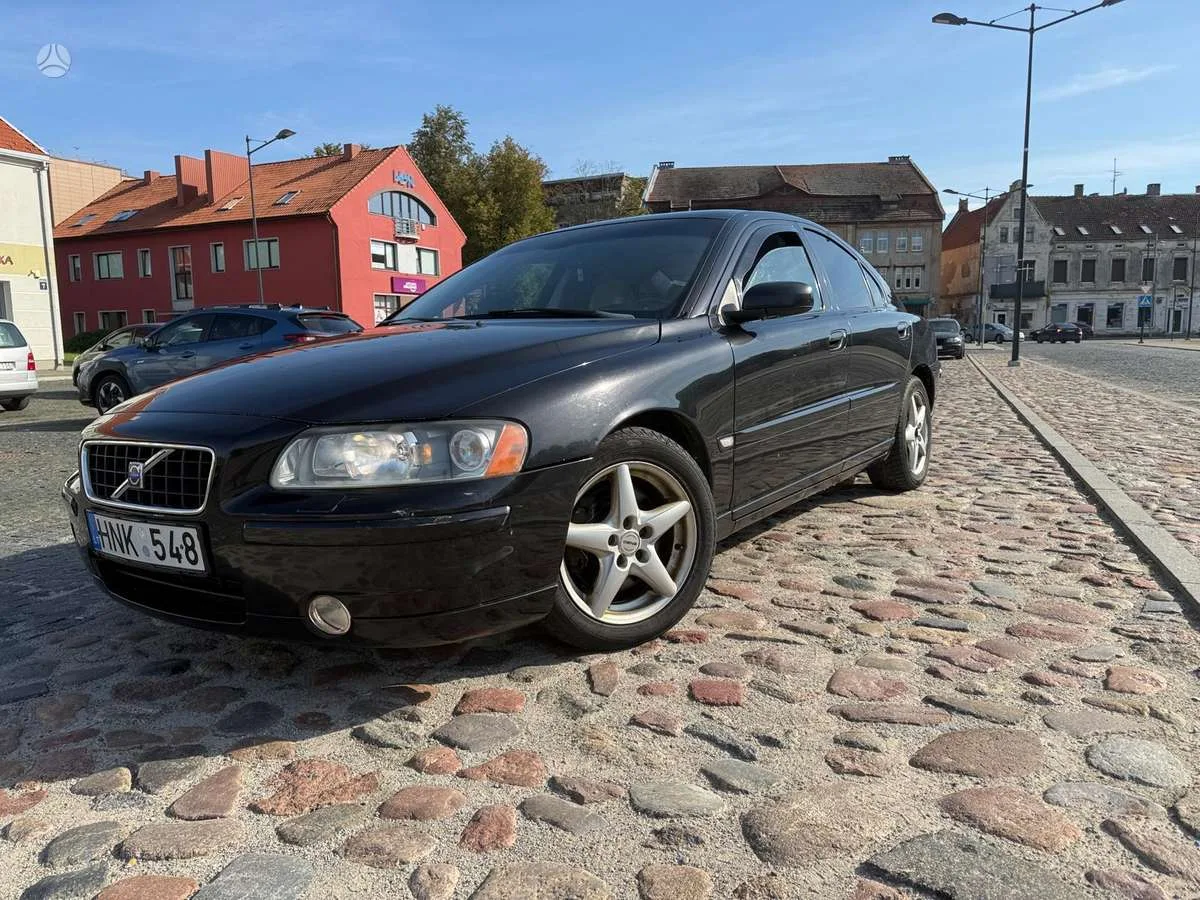 Volvo S60, 2005