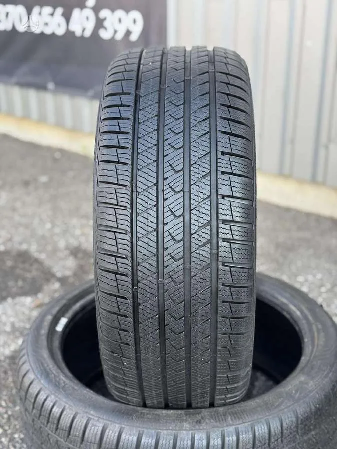 Vredestein QUATRAC PRO 215/40 R18