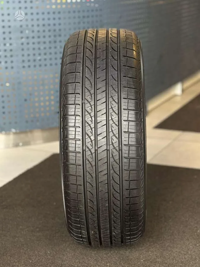 Yokohama AVID GT S35 235/55 R19