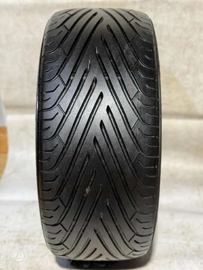 Yokohama AVS SPORT 255/40 R19