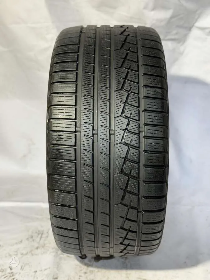 Yokohama W*DRIVE 295/40 R20