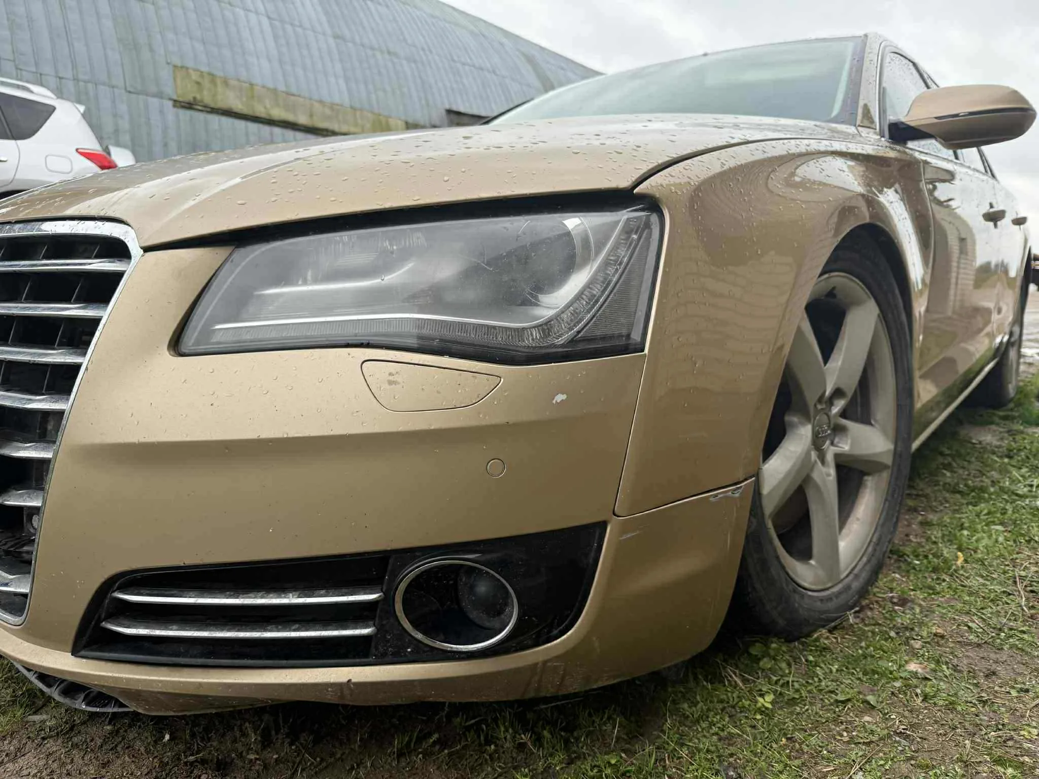 Audi A8, 2011