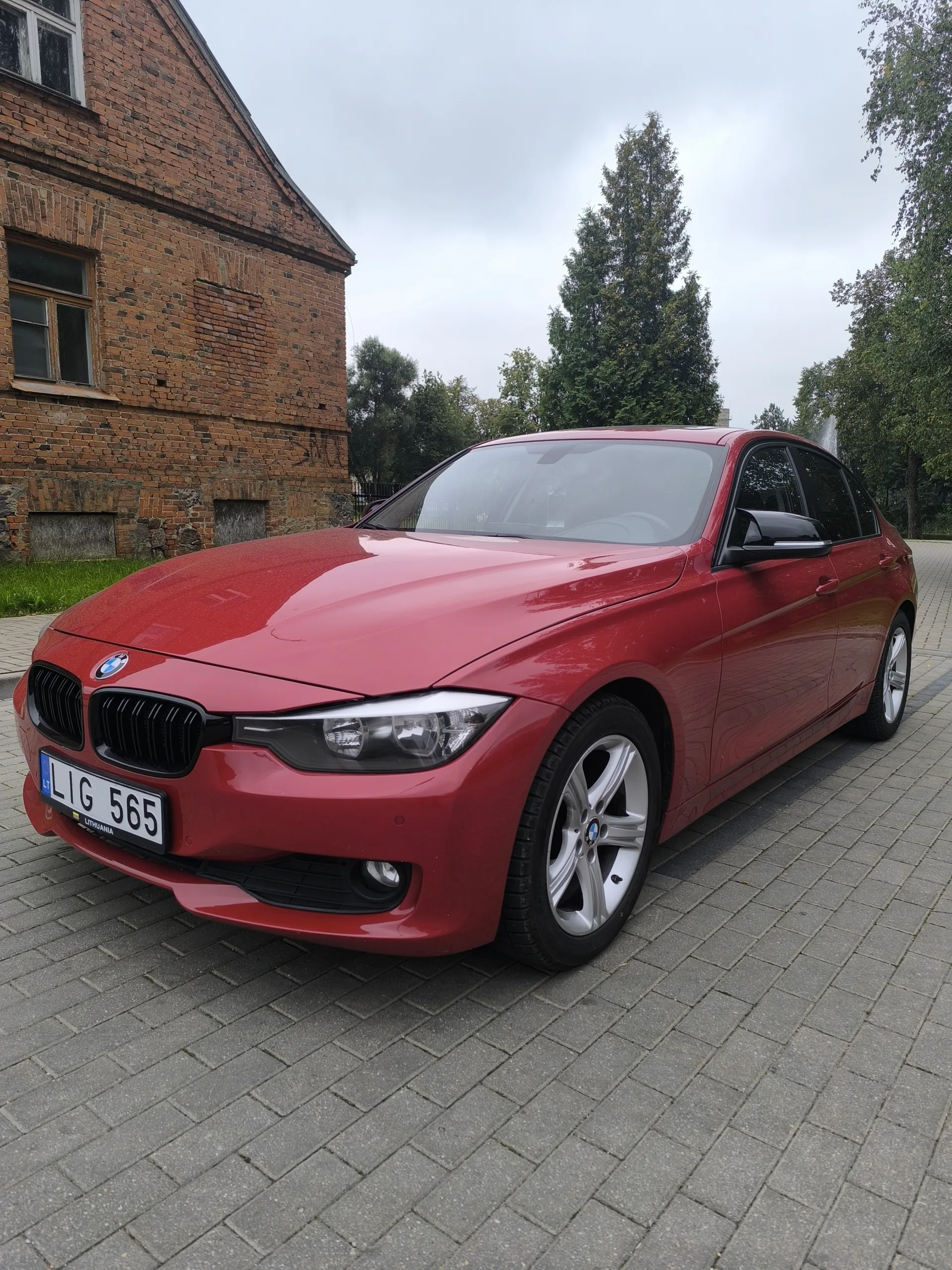BMW 320, 2015