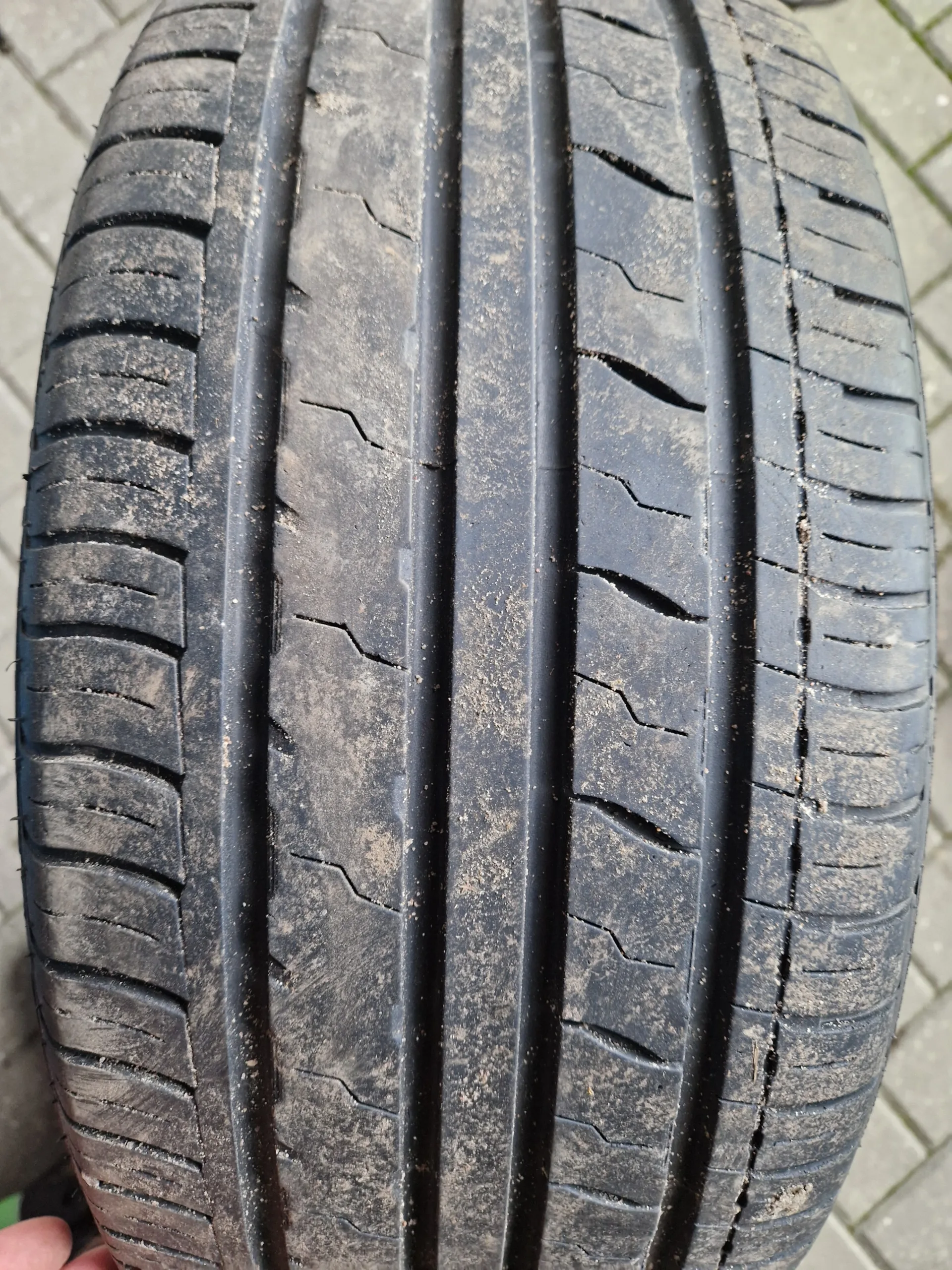 -Kita- 225/45 R17