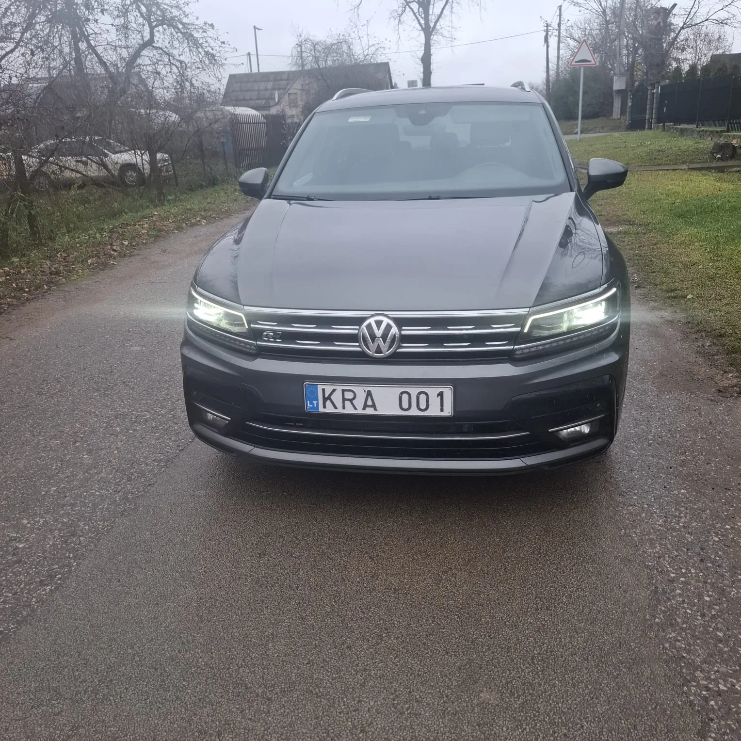 Volkswagen Tiguan R, 2019