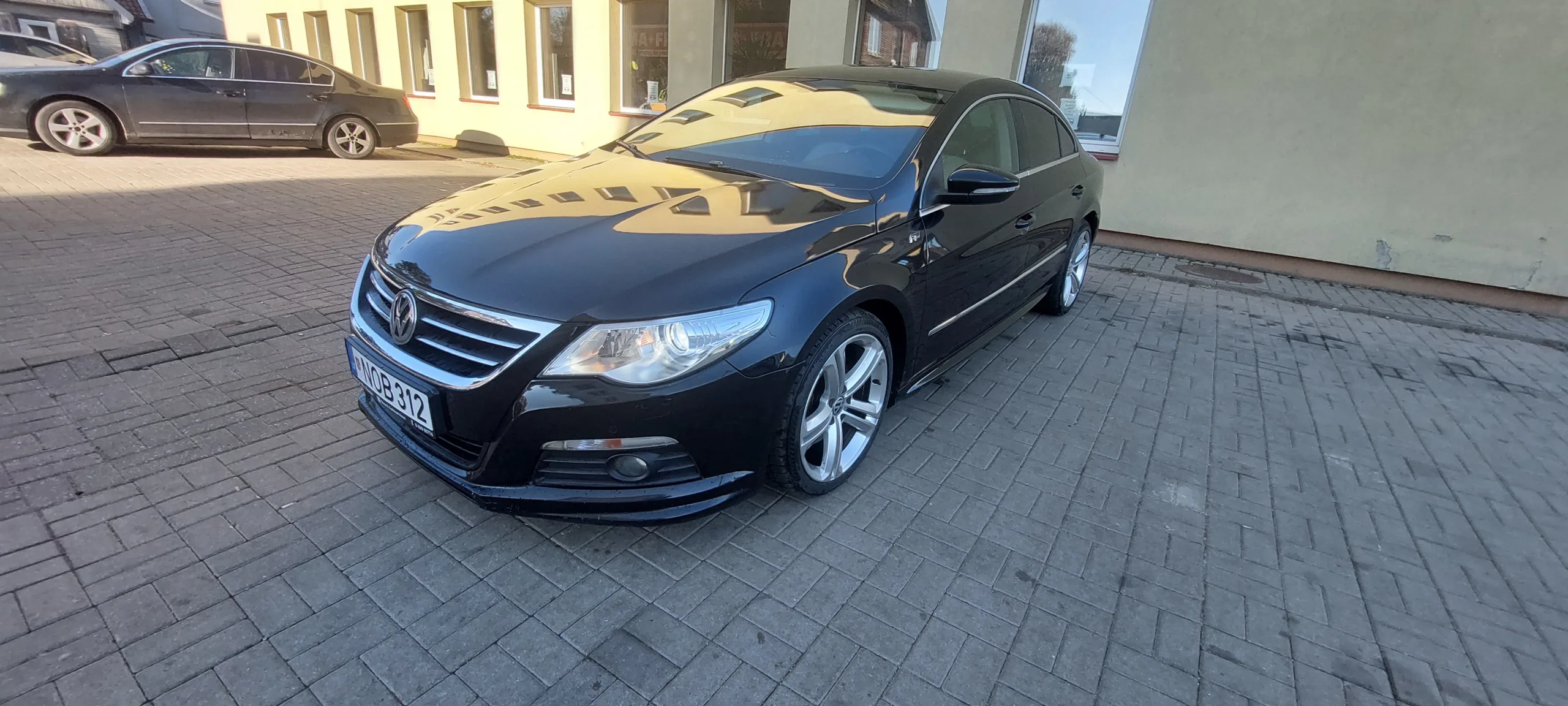 Volkswagen Passat CC, 2011